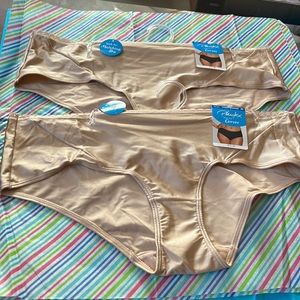 NWT 2piece set Playtex Cheeky Hipster